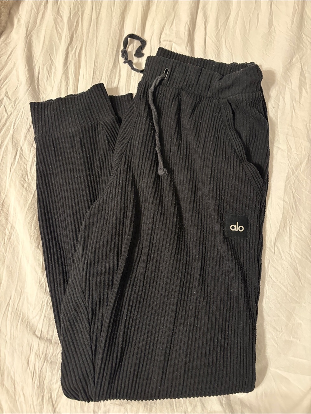 ALO Yoga Muse Sweatpant - Black